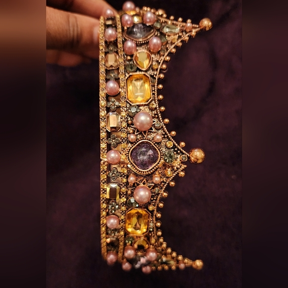 Rose Gold Rhinestone Tiara/ Bridal Crown - Picture 7 of 8